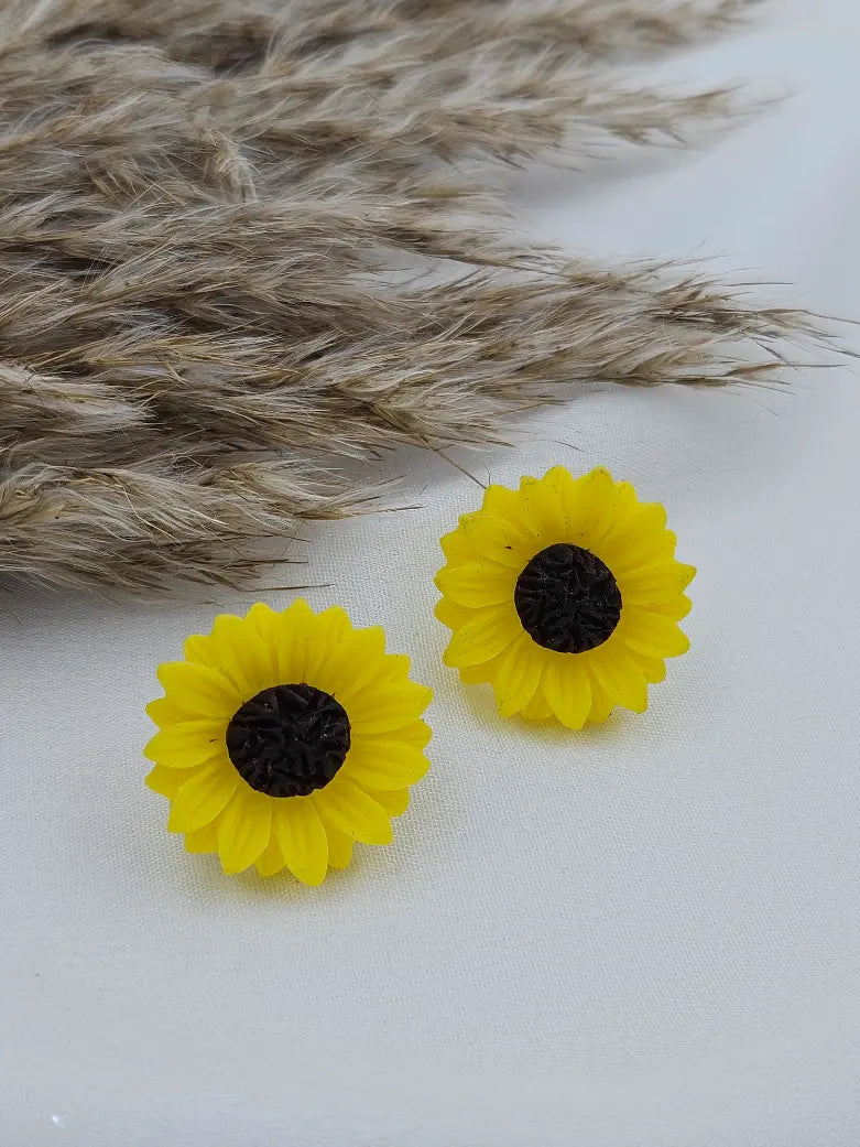 Yellow and Black Sunflower Western Studs