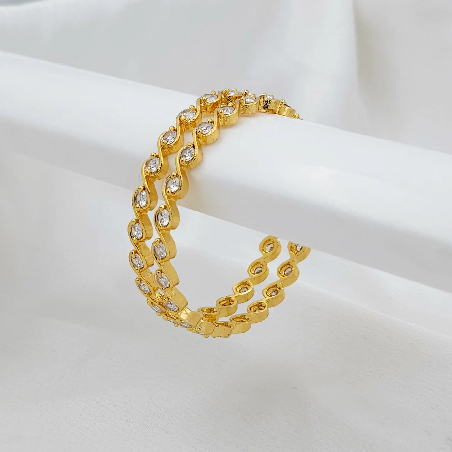 White Stone S Pattern Bangles - Set of 2