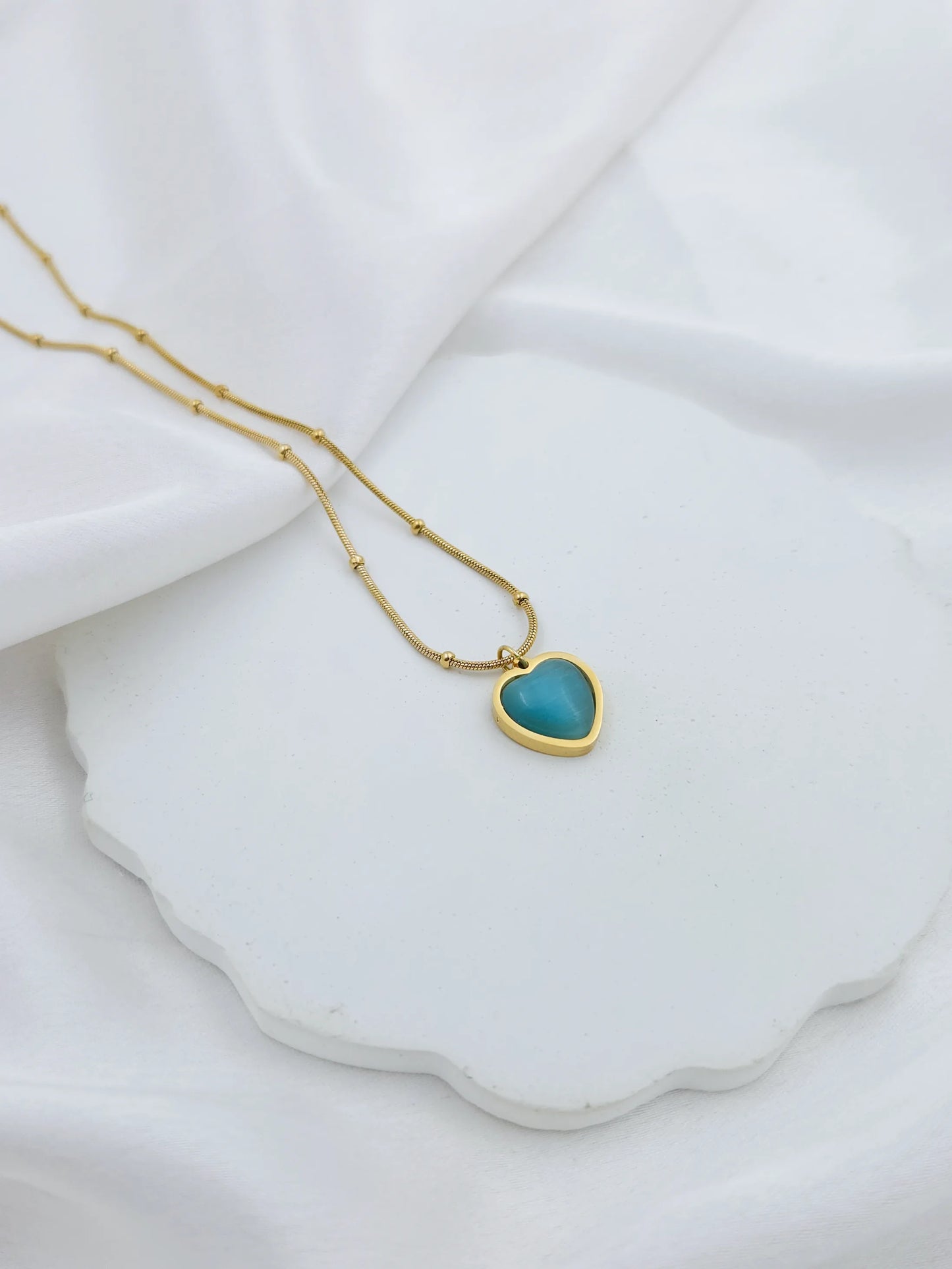 Beaded Chain Blue Heart Pendant Necklace - 18k Gold Plated