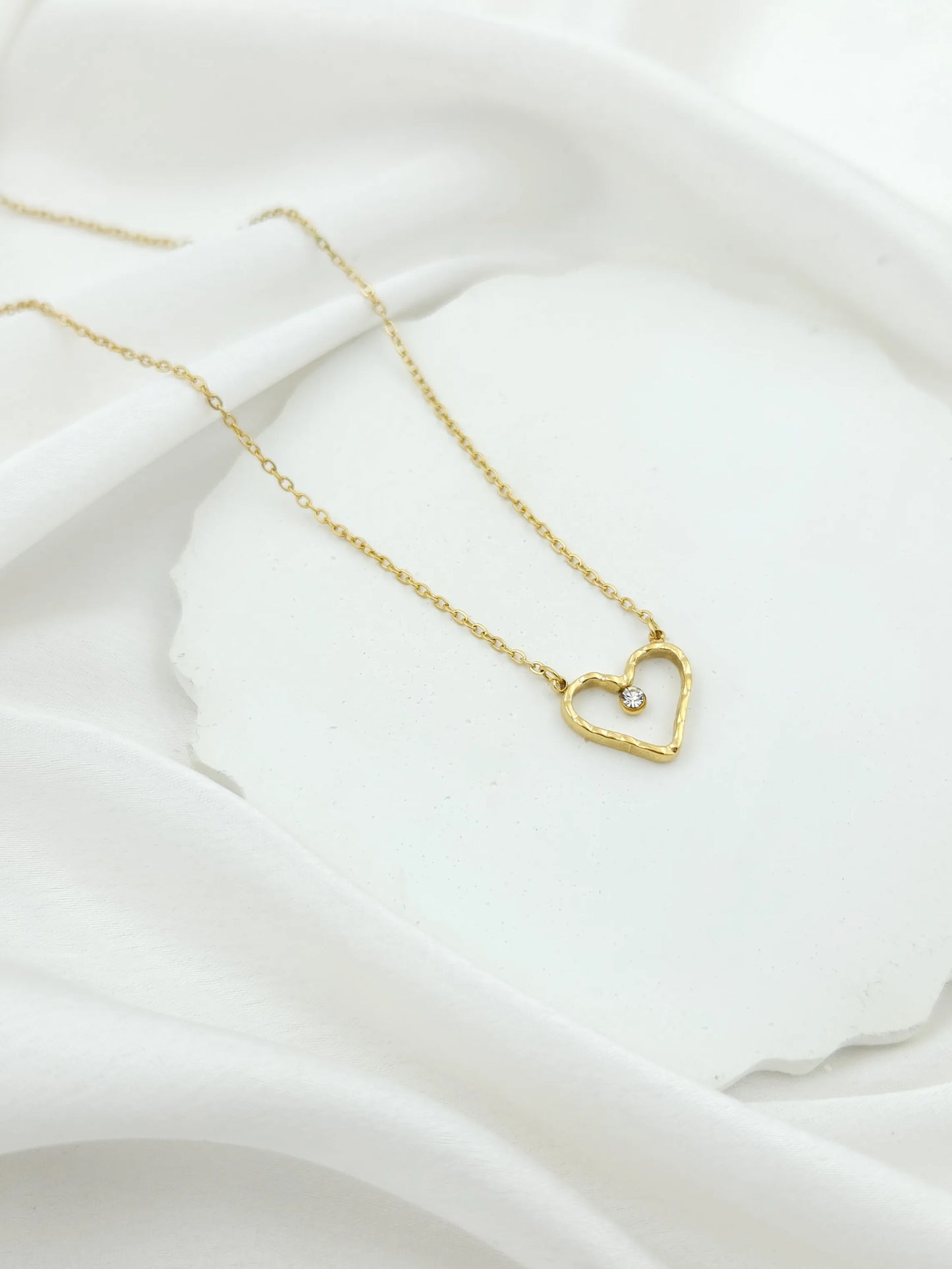 Stainless Steel Women's Heart Necklace - 18K Gold Plated