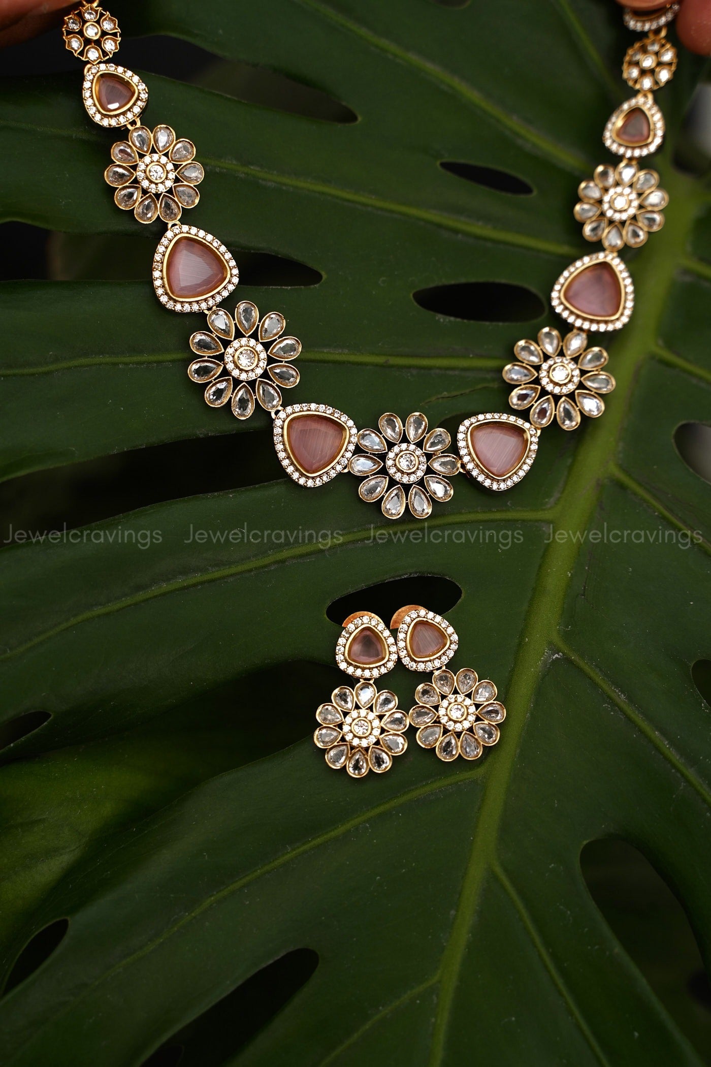 Victorian Era Classic Necklace with Earrings 💃