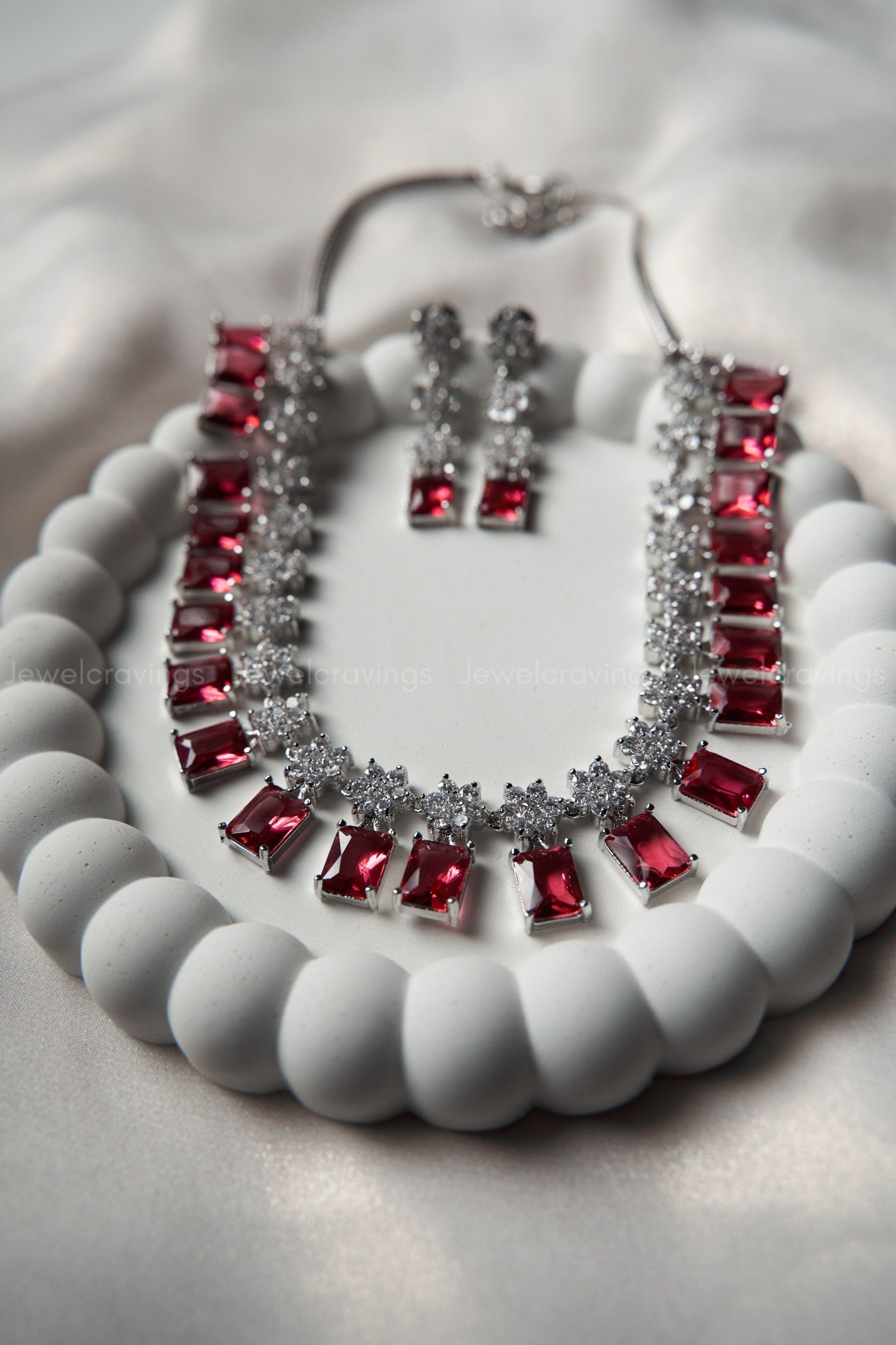 Red Garland Exclusive AD Necklace with Earrings