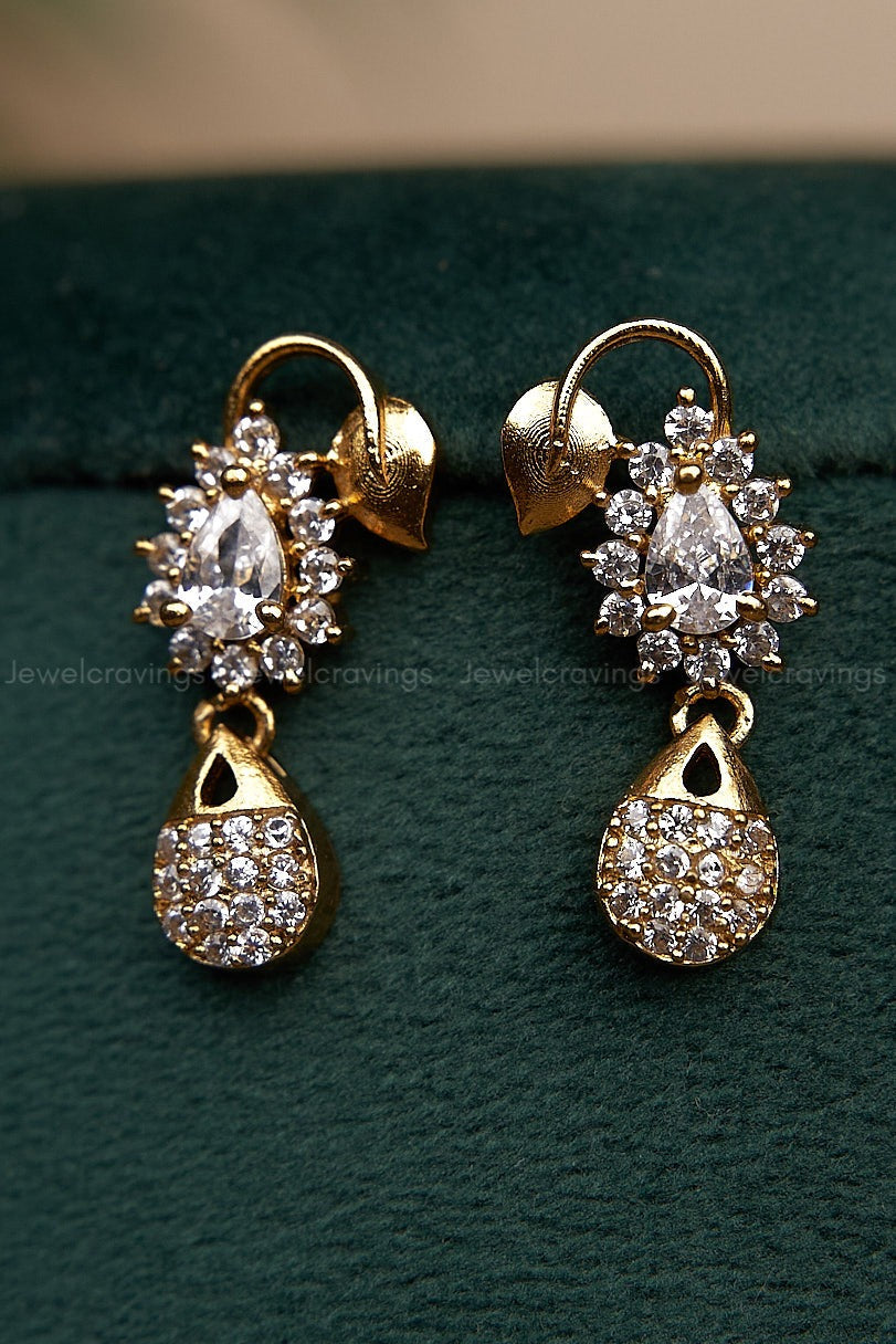 Golden Leaf Stone Necklace with Earrings
