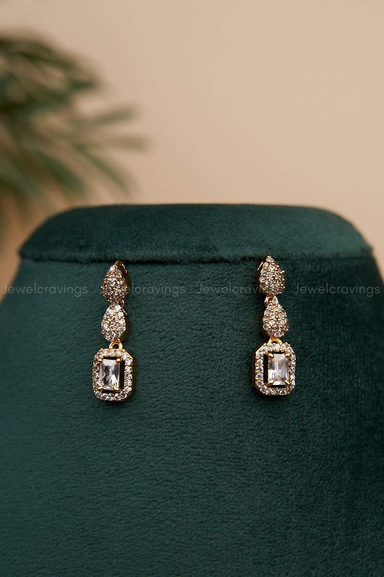 Gem Overloaded Pendant Necklace with Earrings