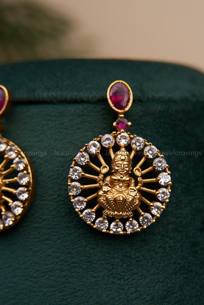 Tanisha Antique Necklace with Earrings