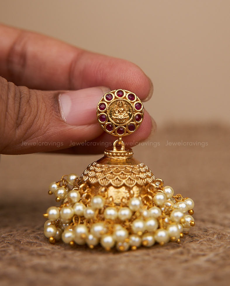 Pearl Treasure Necklace with Earrings