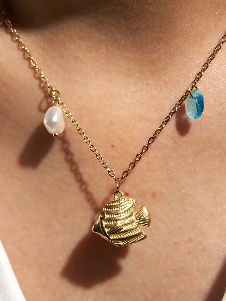 18K GOLD PLATED BEACH VIBES CHARMS - FISH PEARL CHAIN NECKLACE