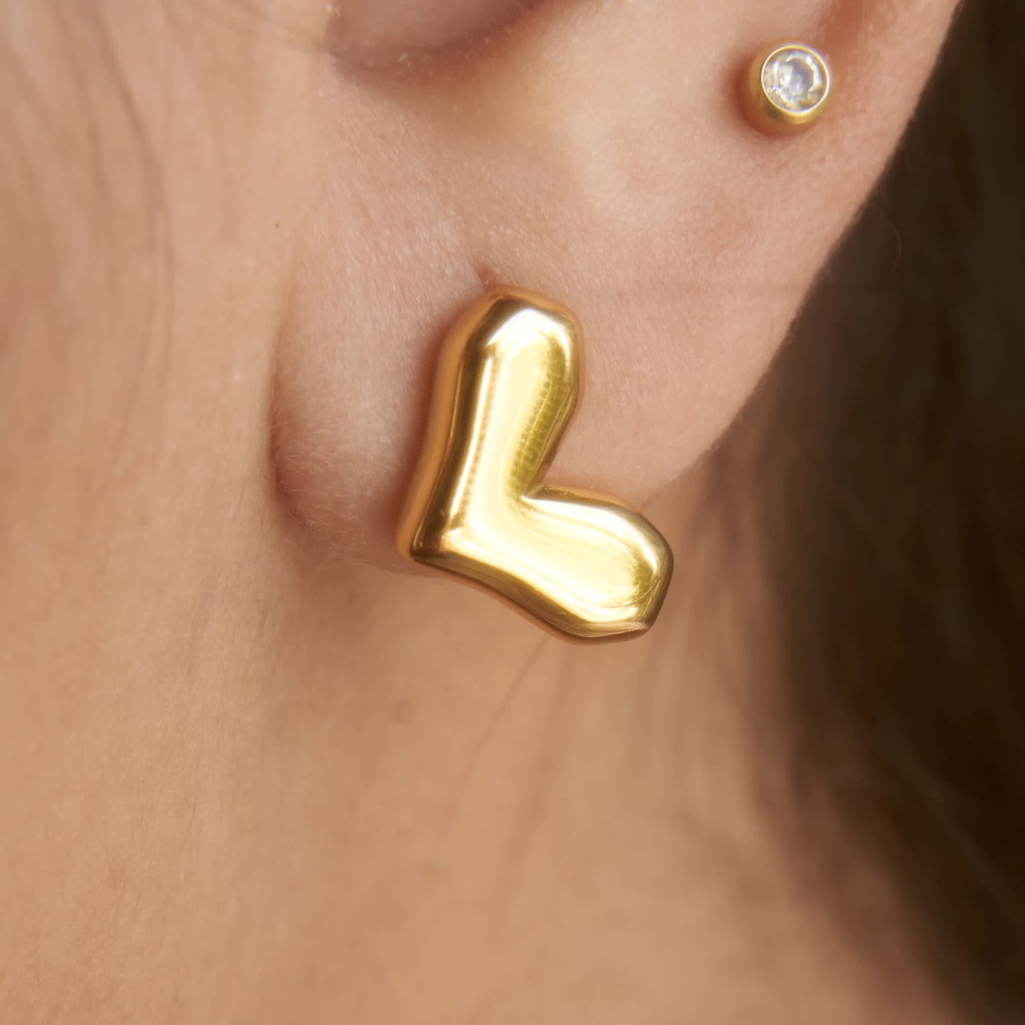 ANTI TARNISH - GOLD HEART PENDANT AND EARRING SET