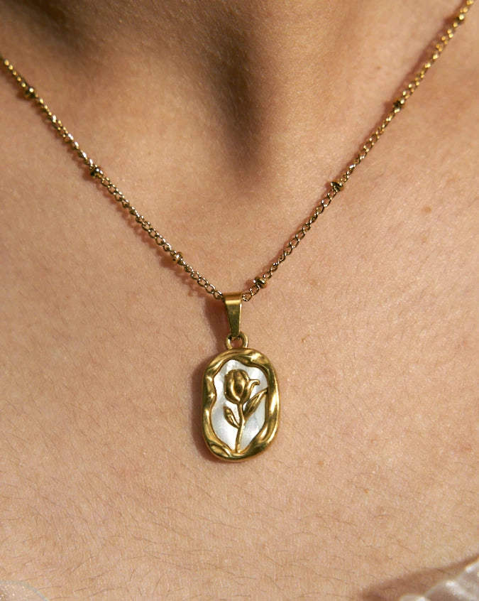 MOTHER OF PEARL GOLDEN ROSE CHAIN PENDANT - ANTI TARNISH