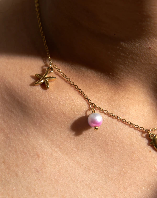 DOLPHIN PEARL BEACH VIBE PINTERESTY CHARMS NECKLACE - 18K GOLD PLATED