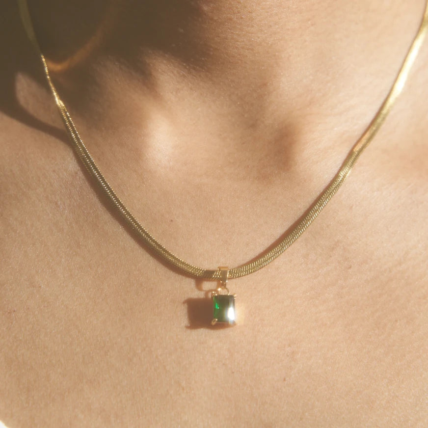 TRENDING GOLD EMERALD SNAKE CHAIN - 18K GOLD PLATED