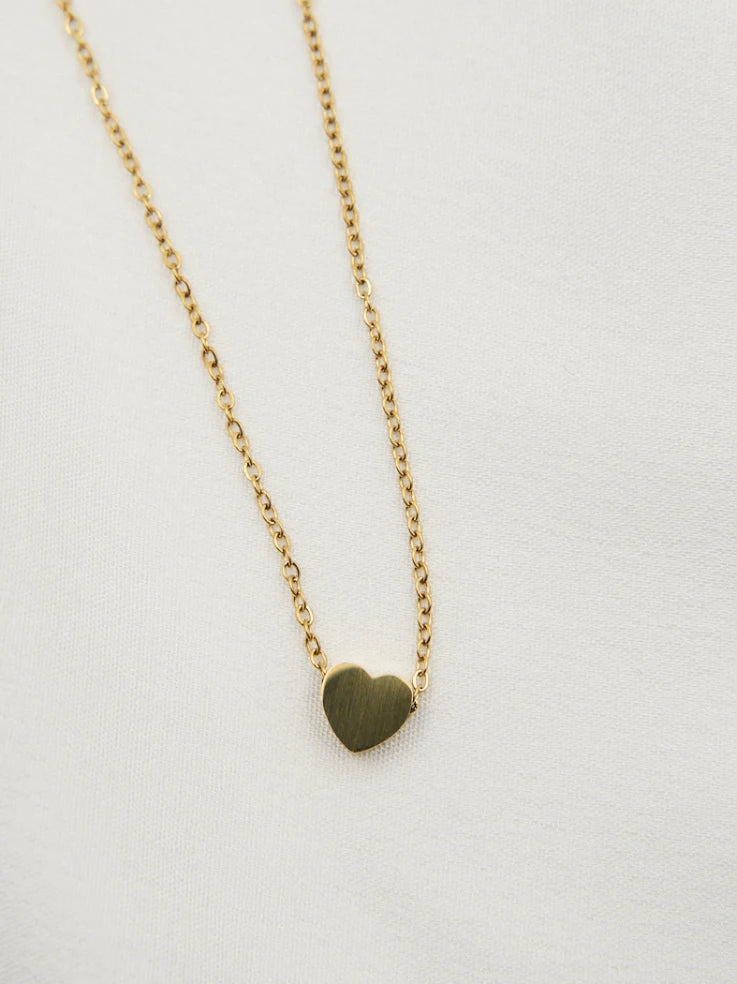 18K GOLD PLATED - TINY SHINY HEART NECKLACE