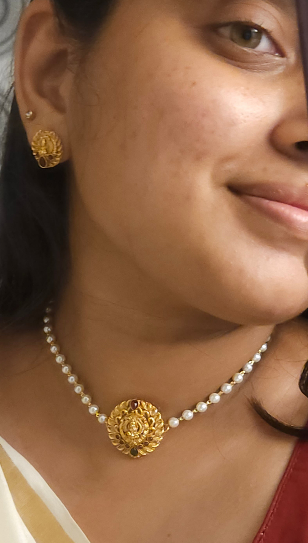 Single line pearl choker