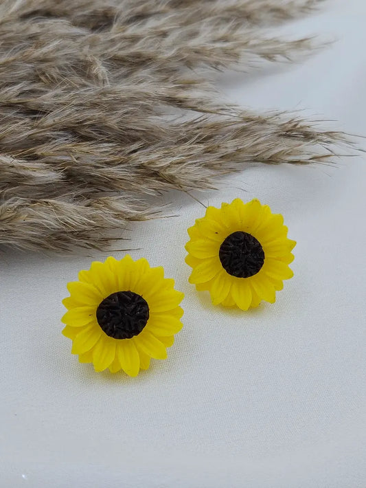 Yellow and Black Sunflower Western Studs