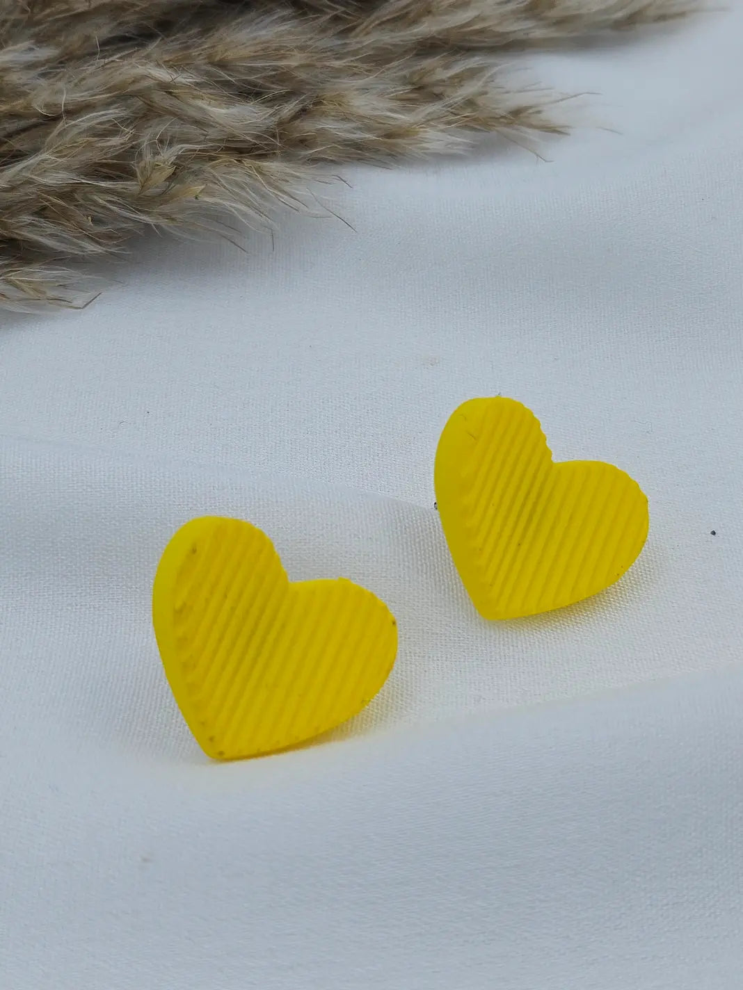 Heart Stripe Western Studs - Yellow