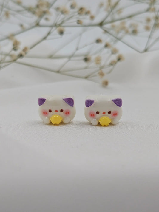 Mini Bell Cute Cat Stud