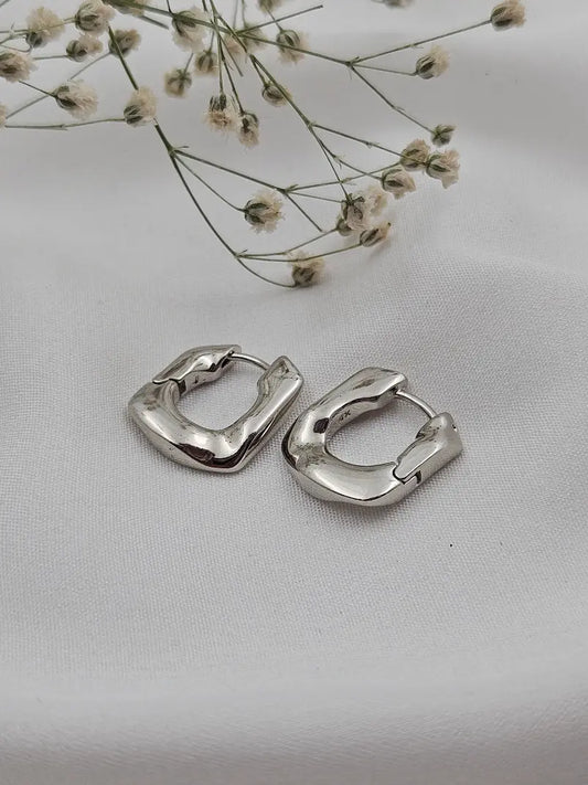 Curvy Anti-tarnish Hoop Earrings