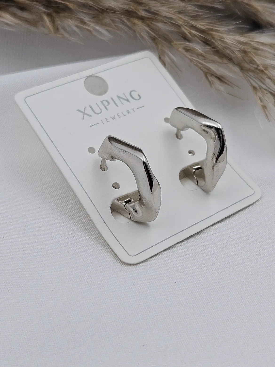 Curvy Anti-tarnish Hoop Earrings