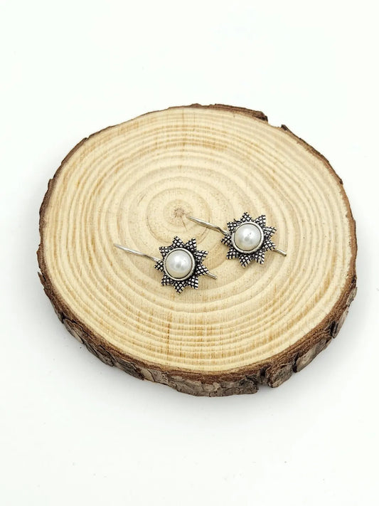 Snowflakes - pearl oxidised