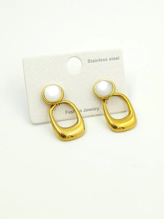 Golden box earrings