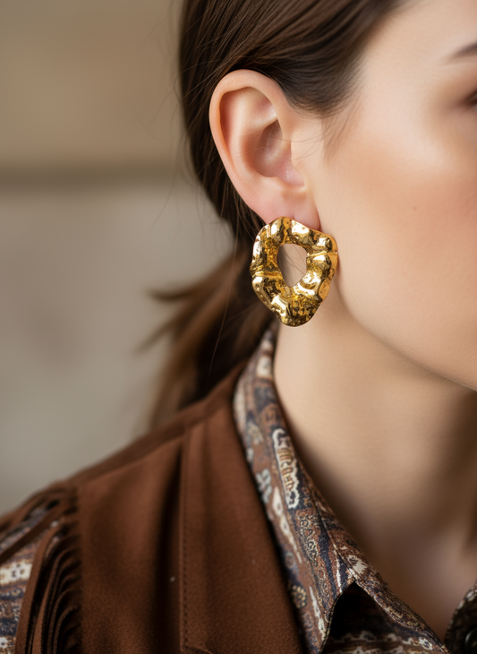 Oval anti-tarnish stud