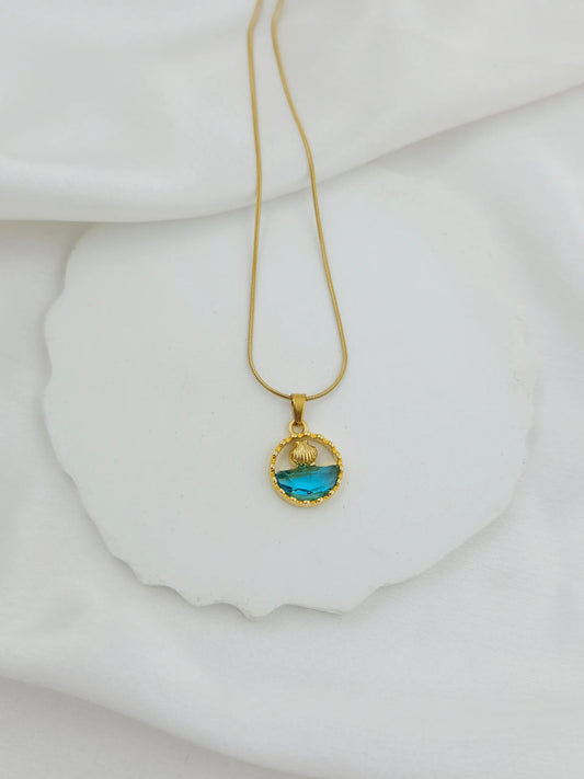 Women Floating Shell Pendant Necklace - Waterproof