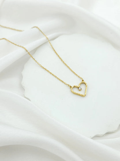 Stainless Steel Women's Heart Necklace - 18K Gold Plated