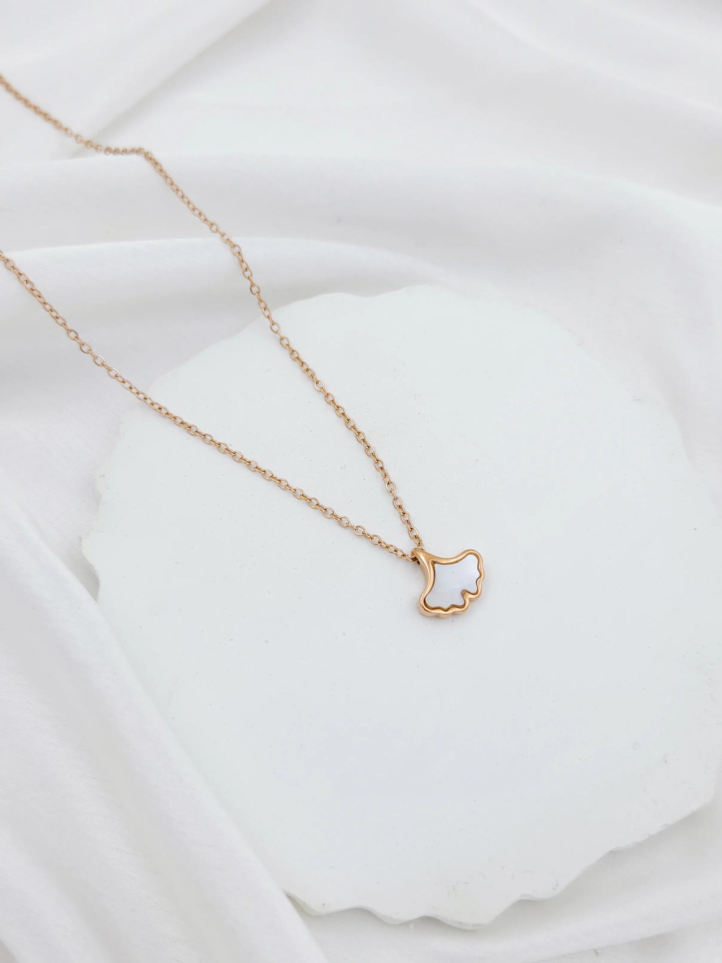 Rose Gold Mother of Pearl Chain Pendant Necklace - Leaf