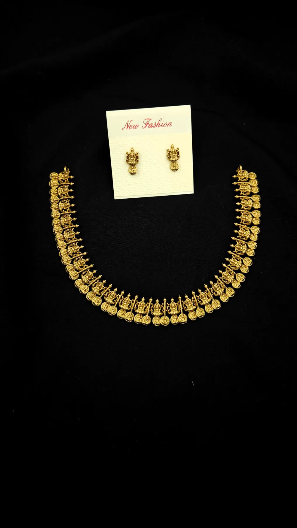 22k Gold Plated Coin Necklace Short with Studs