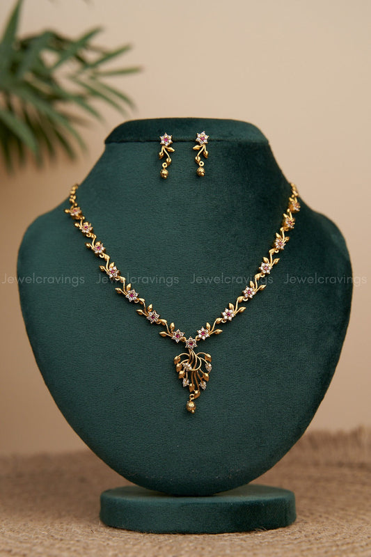 Happy Ferns Necklace with Earrings