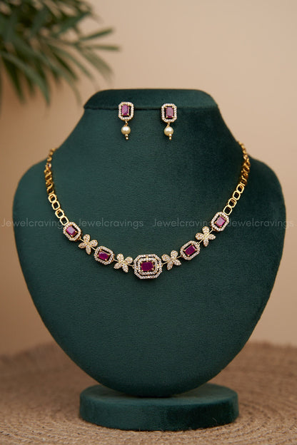 Chic Necklace with Earrings