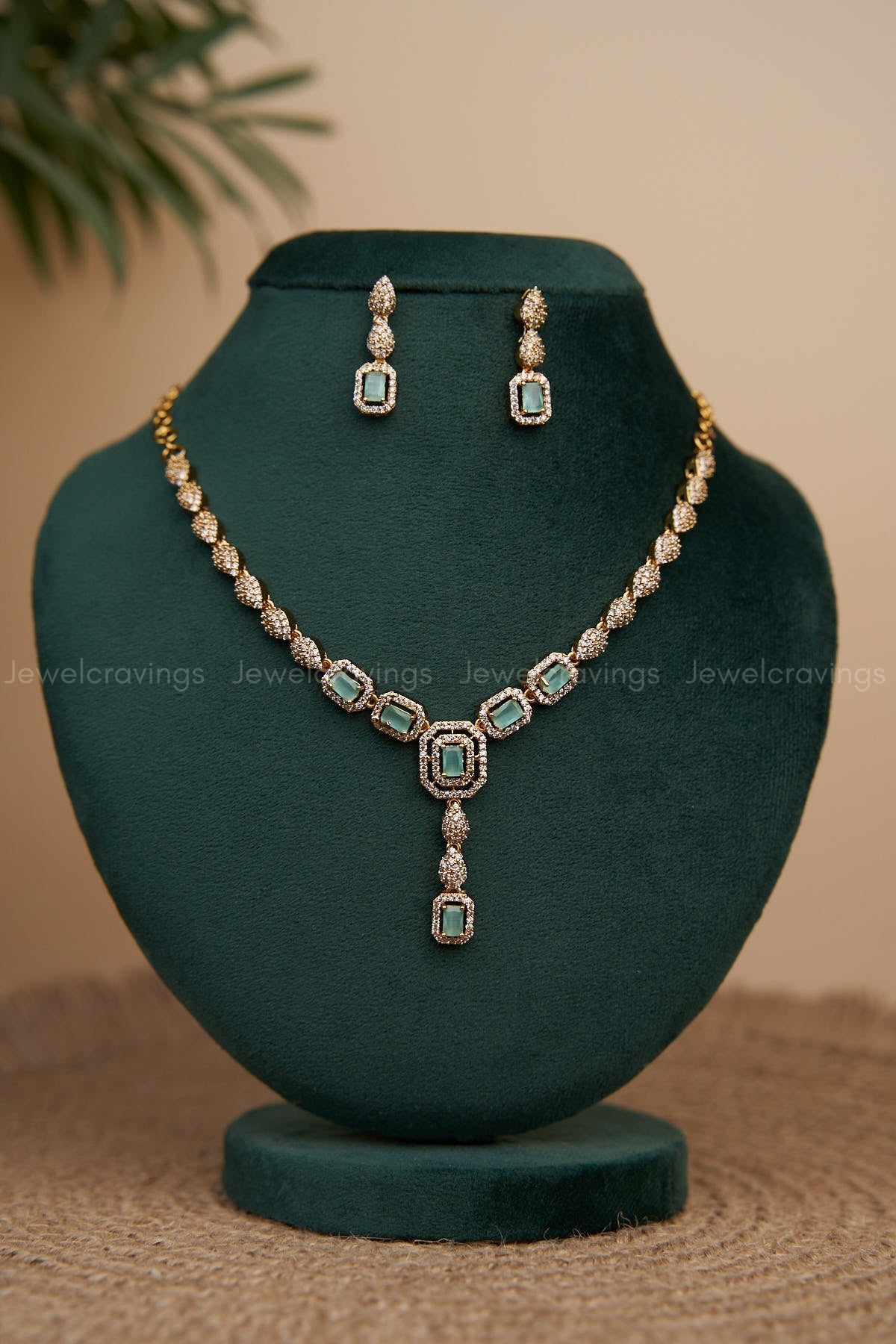 Gem Overloaded Pendant Necklace with Earrings