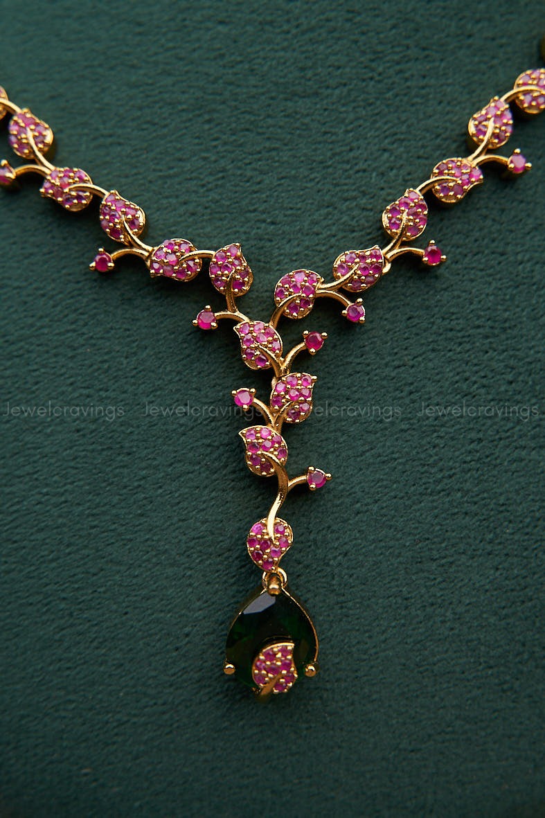 Leaf Stone Pendant Necklace with Earrings