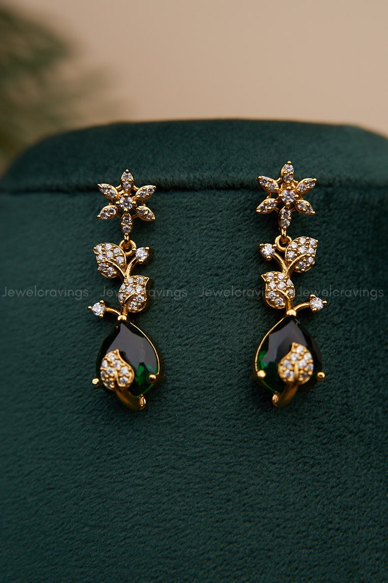 Leaf Stone Pendant Necklace with Earrings