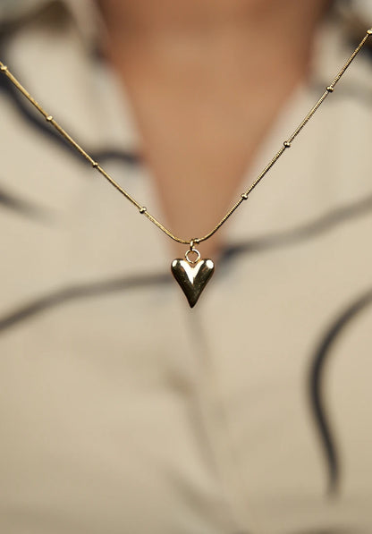 18K GOLD PLATED HEART PENDANT IN TINY GOLD BEAD CHAIN NECKLACE - TARNISH FREE