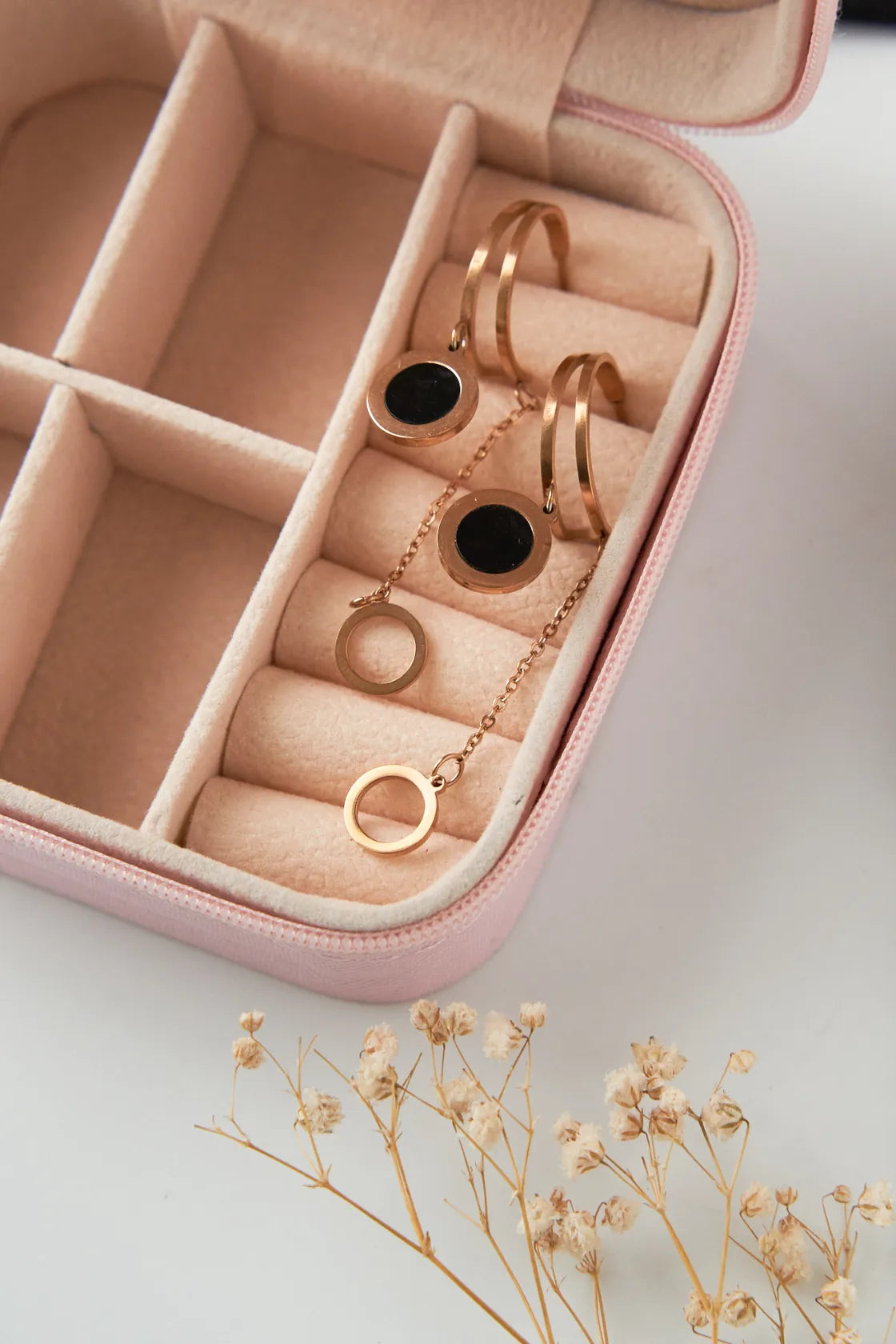 Rose gold black ring pattern with round drop