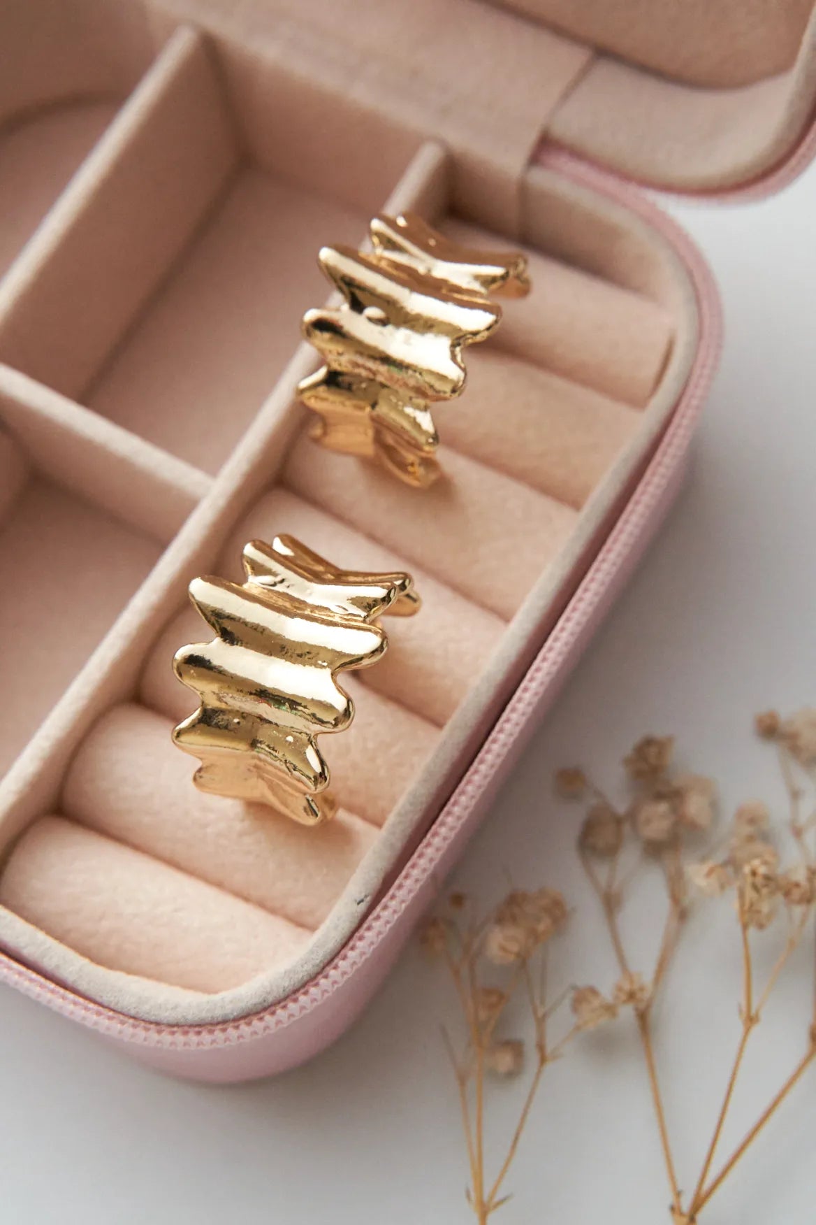 Curvy bold Statement Heart Beat Earrings for Girls