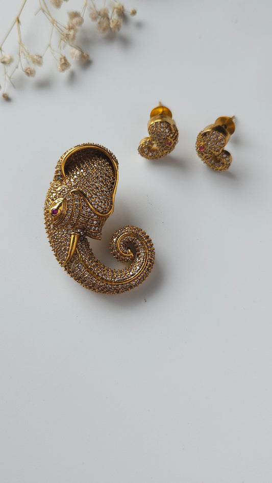 Elephant pendant set