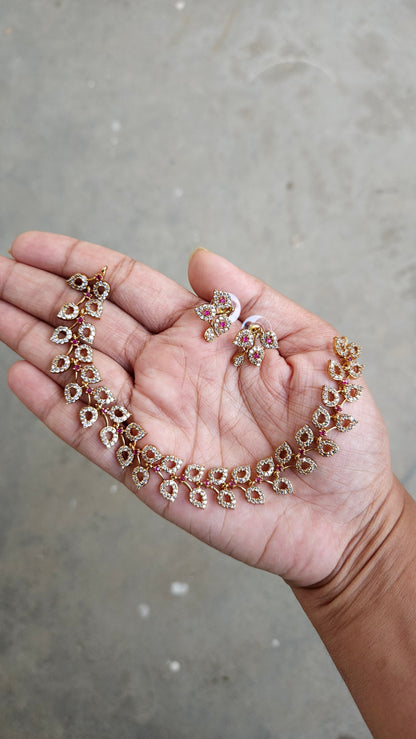 Pretty AD Leaf Necklace with Earrings