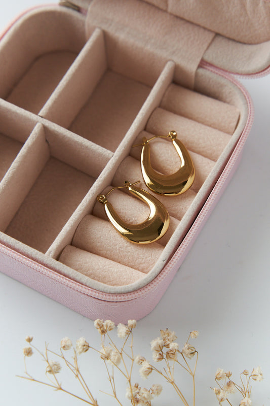 U shiny hoops